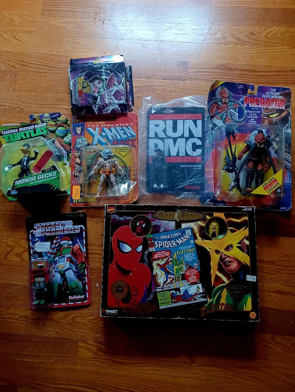 ​Title​7 Piece Vintage & Modern Sealed Action Figure Lot – Marvel TMNT Predator